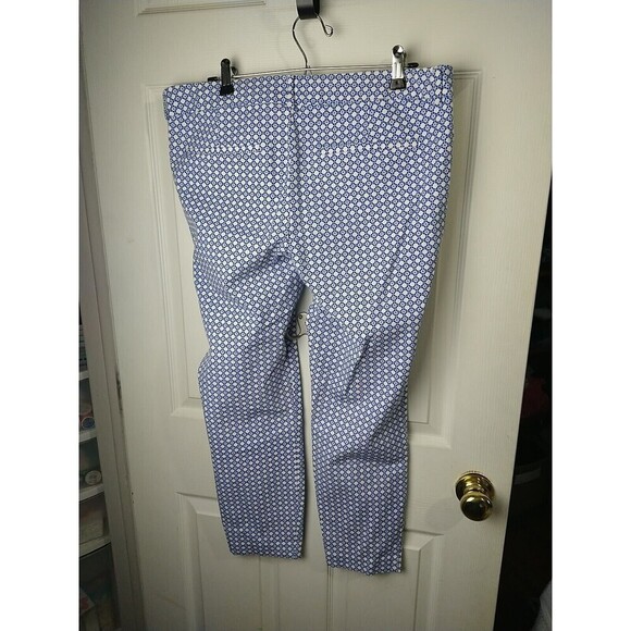 $ Old Navy Diva Blue White Diamond Flat Pocket Cropped Capri Button Pants Size14 - Picture 13 of 13